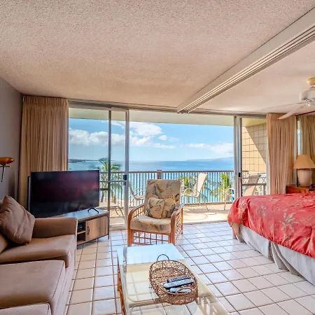 Top Floor Oceanfront Location With Great Swimming And Snorkeling Mkm809